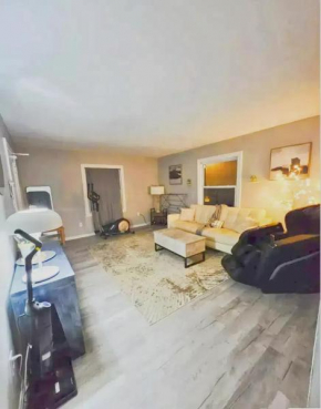 Central Louisville Gem King Size Bed